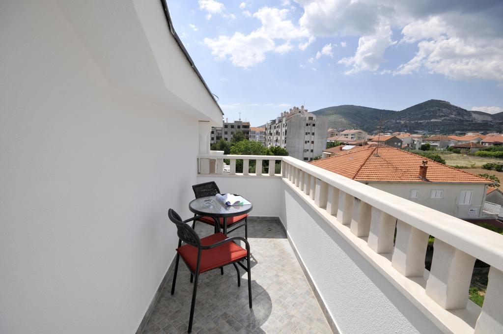 Apartments Villa Lida Трогир Экстерьер фото