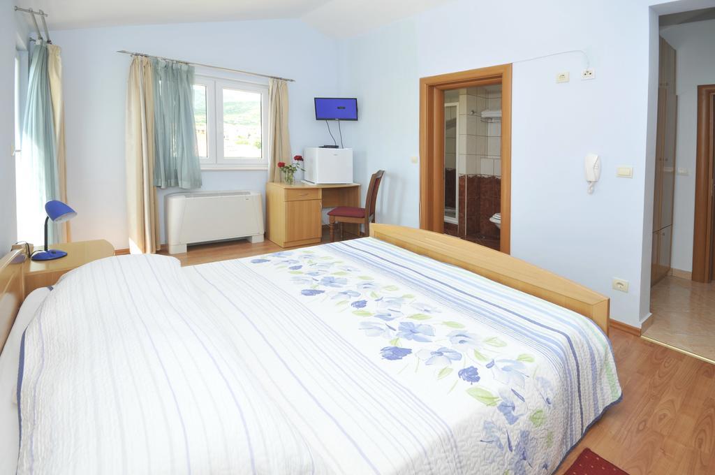 Apartments Villa Lida Трогир Экстерьер фото