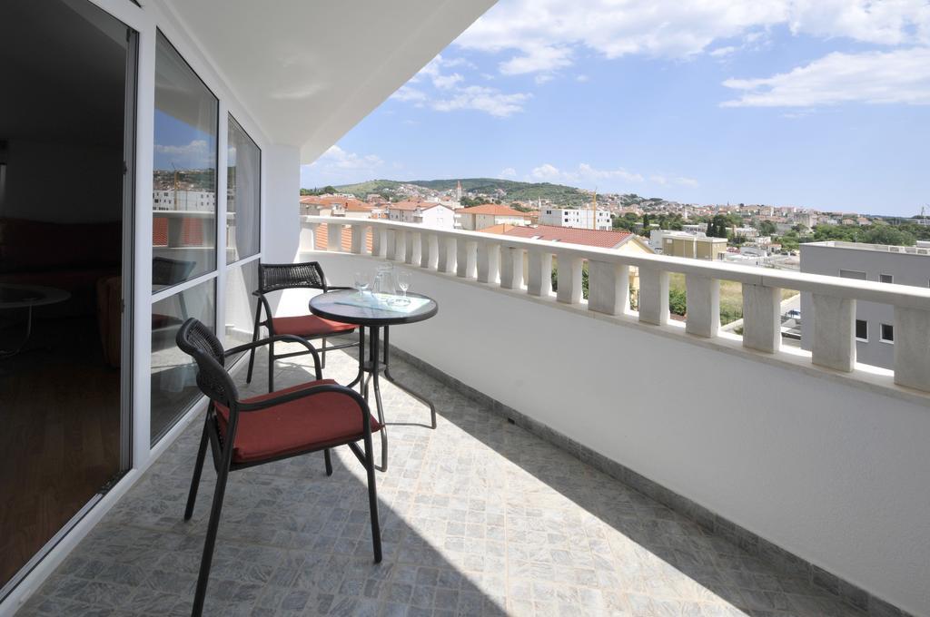 Apartments Villa Lida Трогир Экстерьер фото