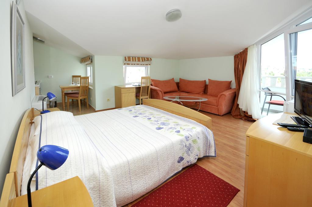 Apartments Villa Lida Трогир Экстерьер фото